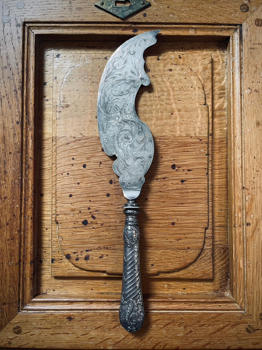 Engraved Fish Serving Knife – Late 19th Century, France